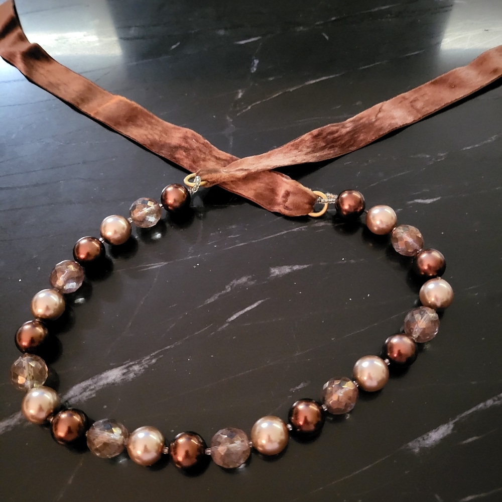 Rich brown glass beaded necklace